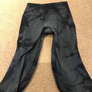 Cropped lululemon leggings. Tye dye